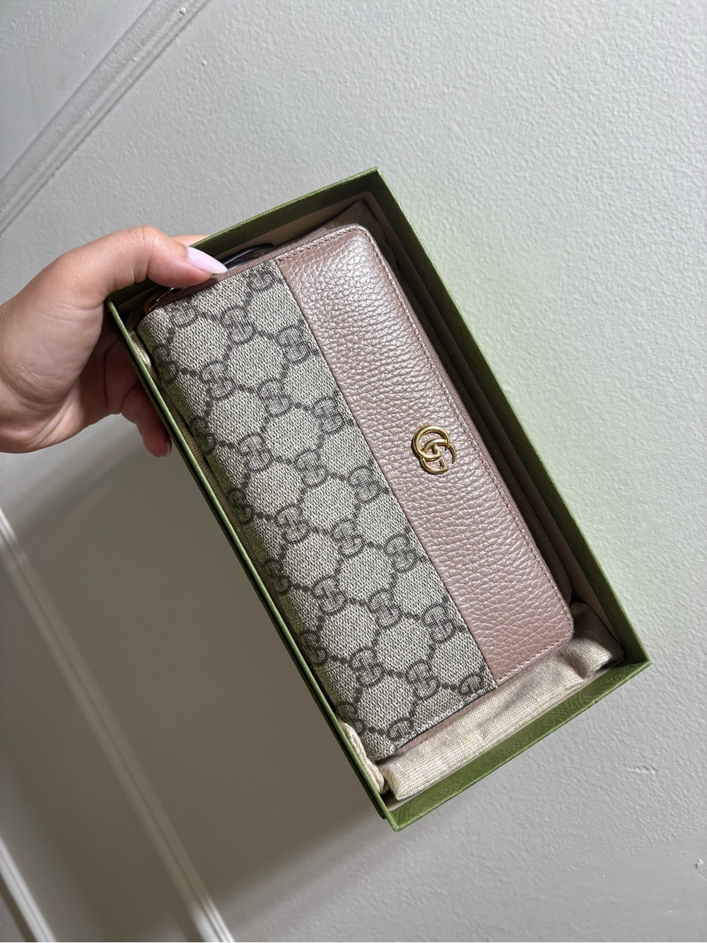 Gucci Beige GG Supreme and Light Pink Continental Wallet with Gold GG